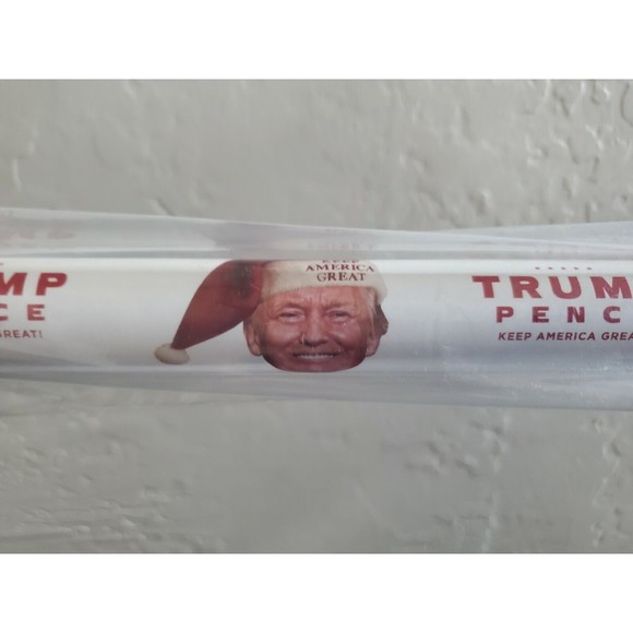 Official Trump MAKE America CHRISTMAS GREAT AGAIN Wrapping Paper Discontinued - Picture 4 of 5